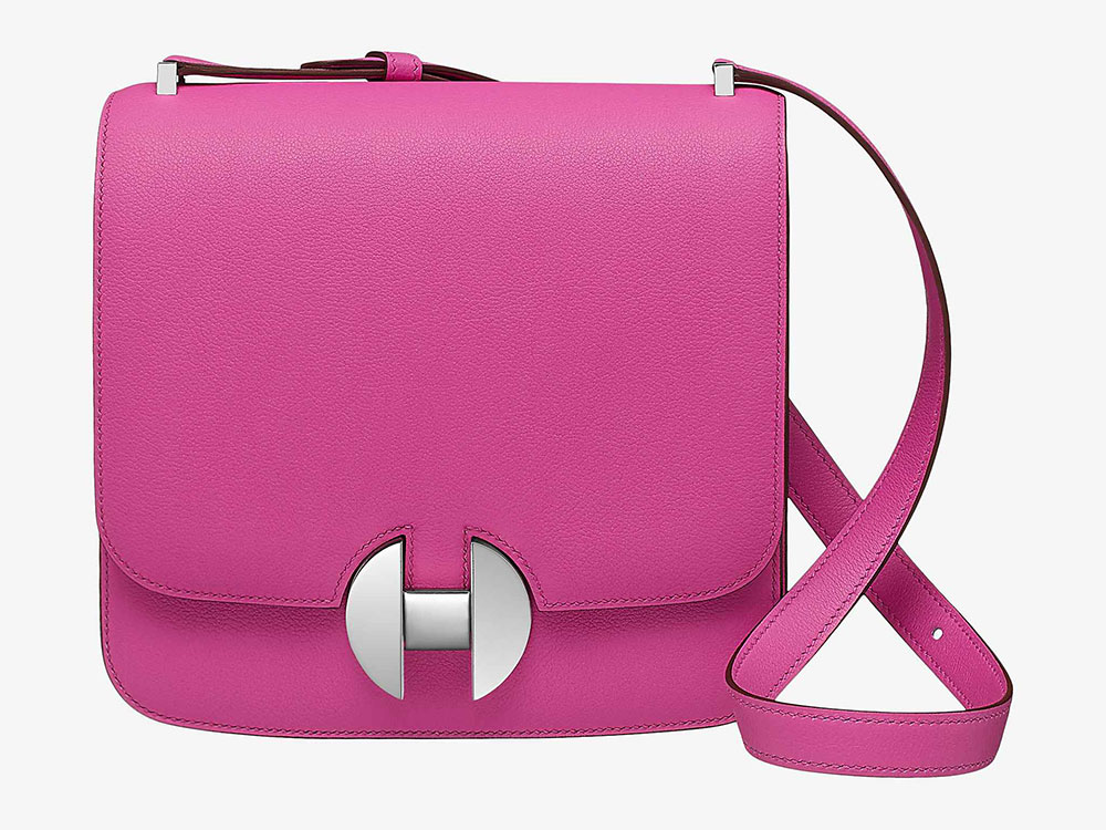 Présentation du sac Hermès 2002, disponible à l'achat en ligne pour la première fois
