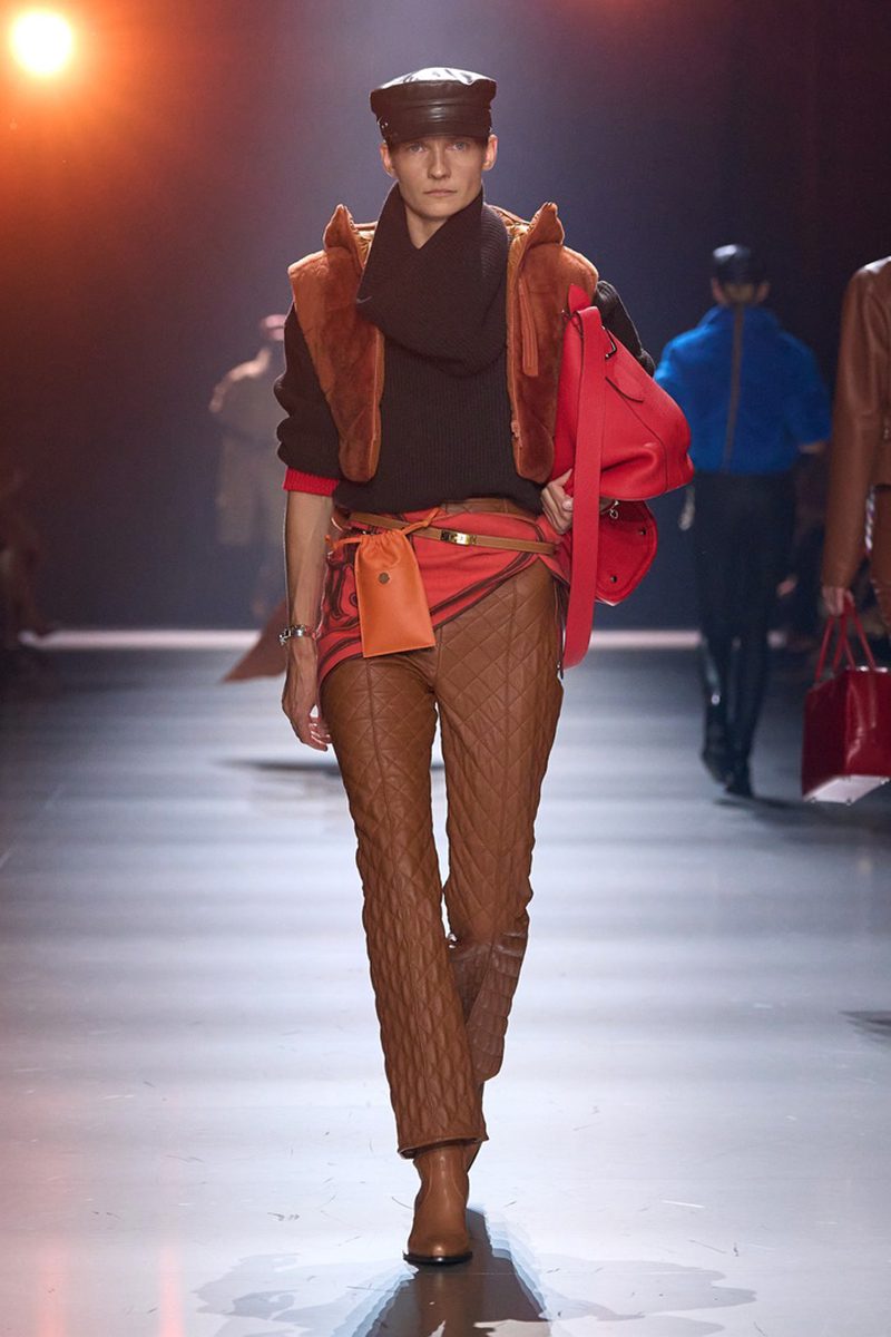 Bags both large and small. Herm&egrave;s AW24 Look 31. Photo via Vogue.com.