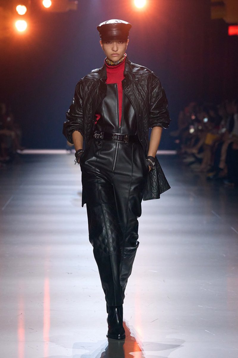 Herm&egrave;s AW24 Look 6. Photo via Vogue.com. 