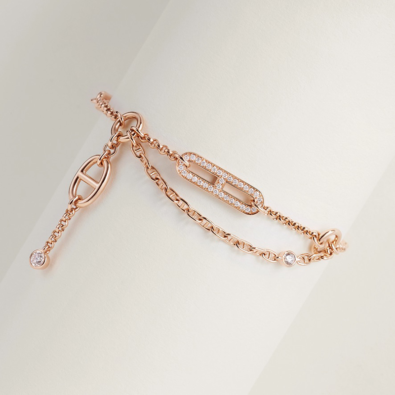 Chaine d'Ancre Chaos Chain Bracelet in rose gold set with diamonds and toggle closure, interior circumference: 5.71