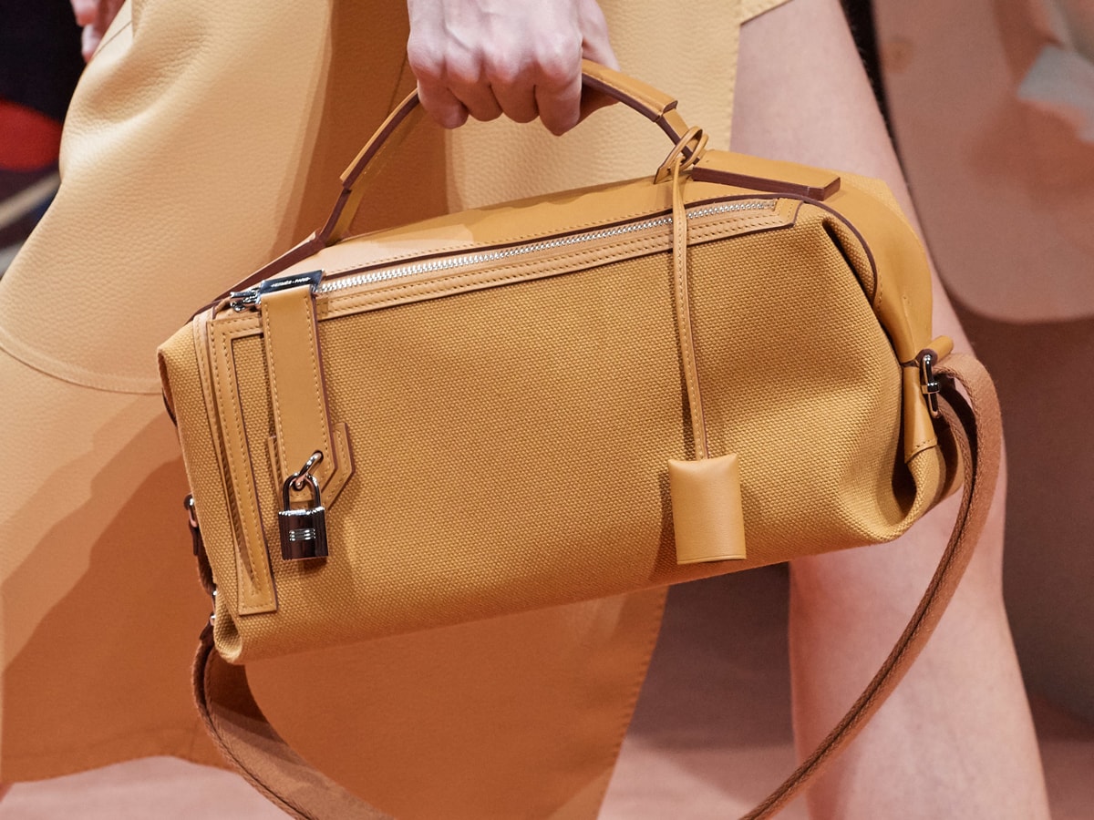 Hermès Printemps/Été 2020 trouve un équilibre