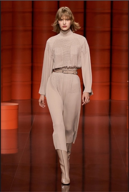 Look 41.