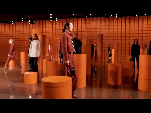 Multiple models moving at the same time around the stage and to their mark. Photo courtesy of @The_Notorious_Pink.