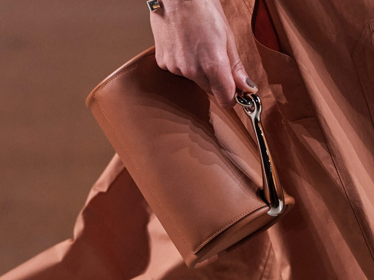 Hermès Women’s Spring 2022 Comes In For A Landing