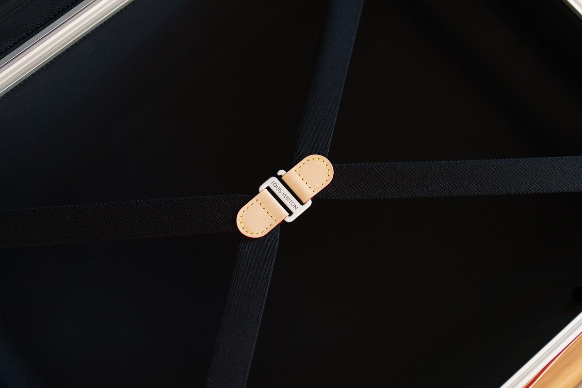 Louis Vuitton Horizon 55 strap