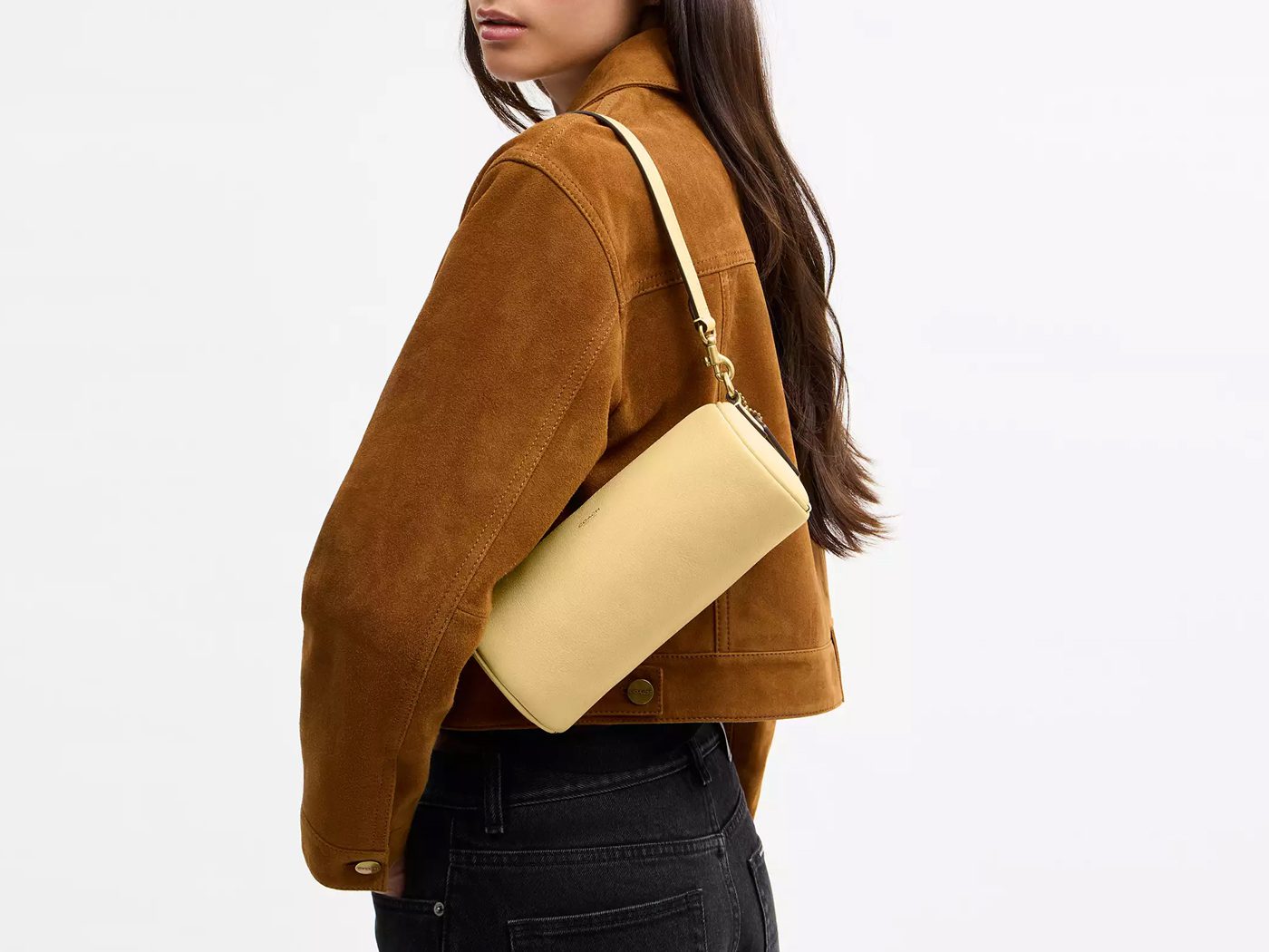 The Coach Barrel Bag Is Back And It’s Exactly What I Want Right Now