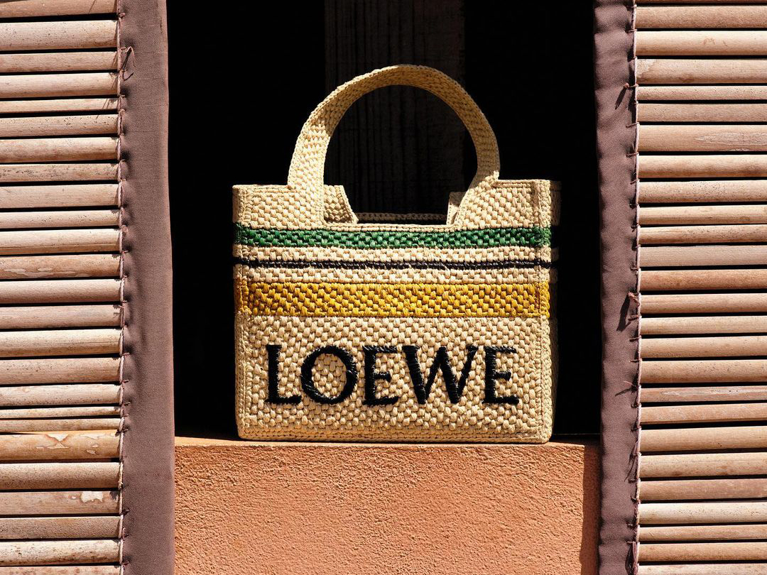 Want It Wednesday: Loewe Font Tote