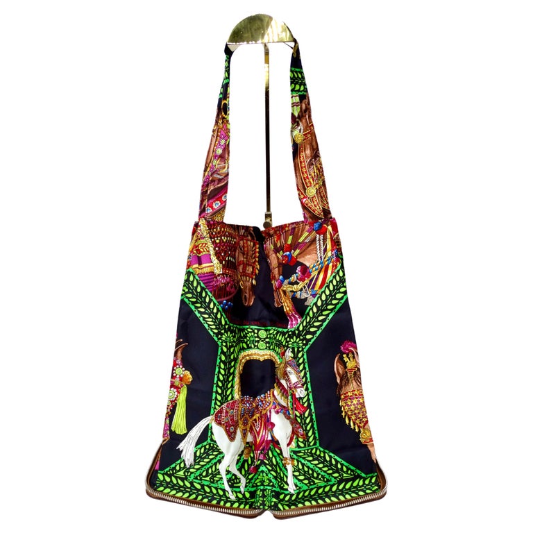HERMES Foldable Silky Pop Bag in Brown Leather and Printed Silk