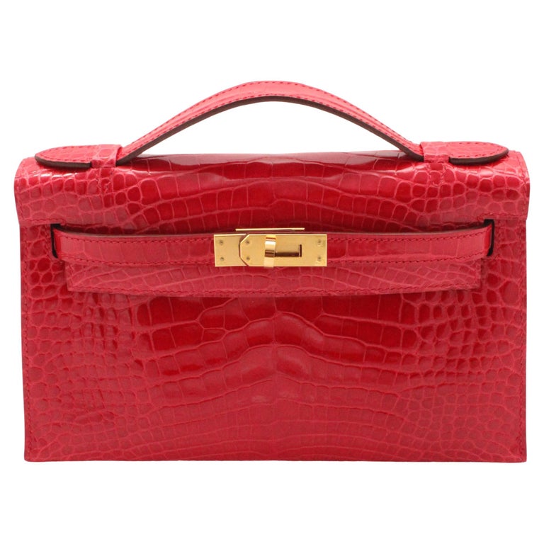 Hermès Paris 2017 Kelly Pochette in Braise Alligator with gold hardware full set