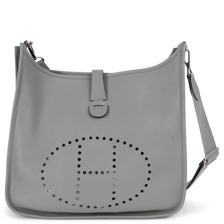 HERMES Mouette grey Clemence leather EVELYNE 33 Crossbody Bag Phw