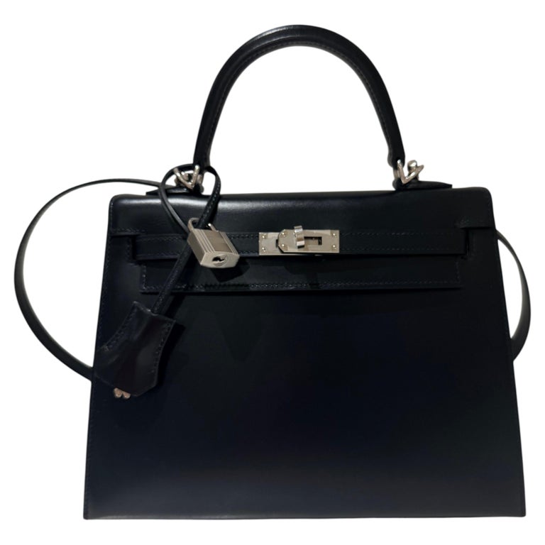 Hermes Kelly 25 Black box leather with palladium hardware handbag