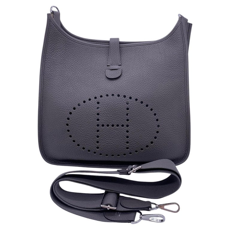 Hermes Evelyne III 31 8F Crossbody Bag Handbag Stamp X France