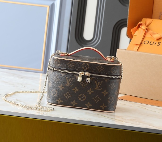 Louis Vuitton Reissue Monogram Canvas Nice Mini M44495