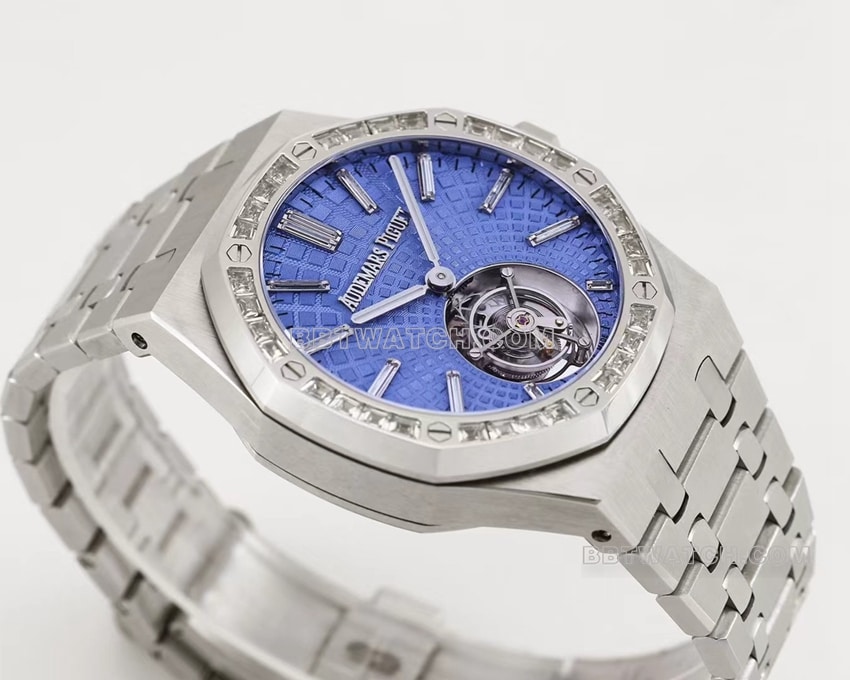 Audemars PiguetRoyal Oak1:1super clone blue plaid platediamond bezeltourbillon26535PTfront live photo