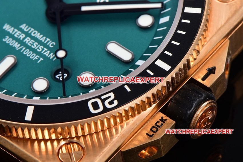 BR factory Bell & Ross super clonegreen dialbronze rubber model BR0392-D-LT-BR/SRBfront live photo
