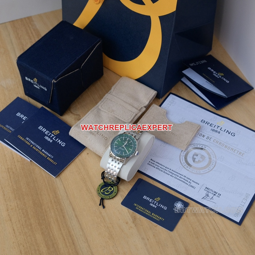 Breitling aviation chronographsuper clonegreen dialA17329371L1A1front live photo