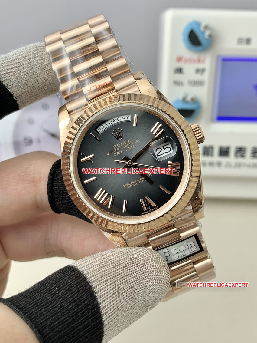 QF factory RolexDay-Date type 1:1super clone gradient slate gray plate m228235-0055front live photo