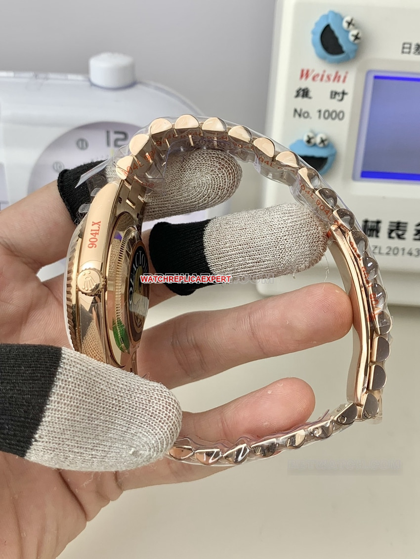 QF factory RolexDay-Date type 1:1super clone gradient slate gray plate m228235-0055side live photo