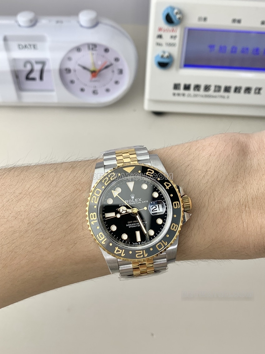 Factory C RolexGMT-Mastertop-tier replicablack dial gold 126713 wearing live photos