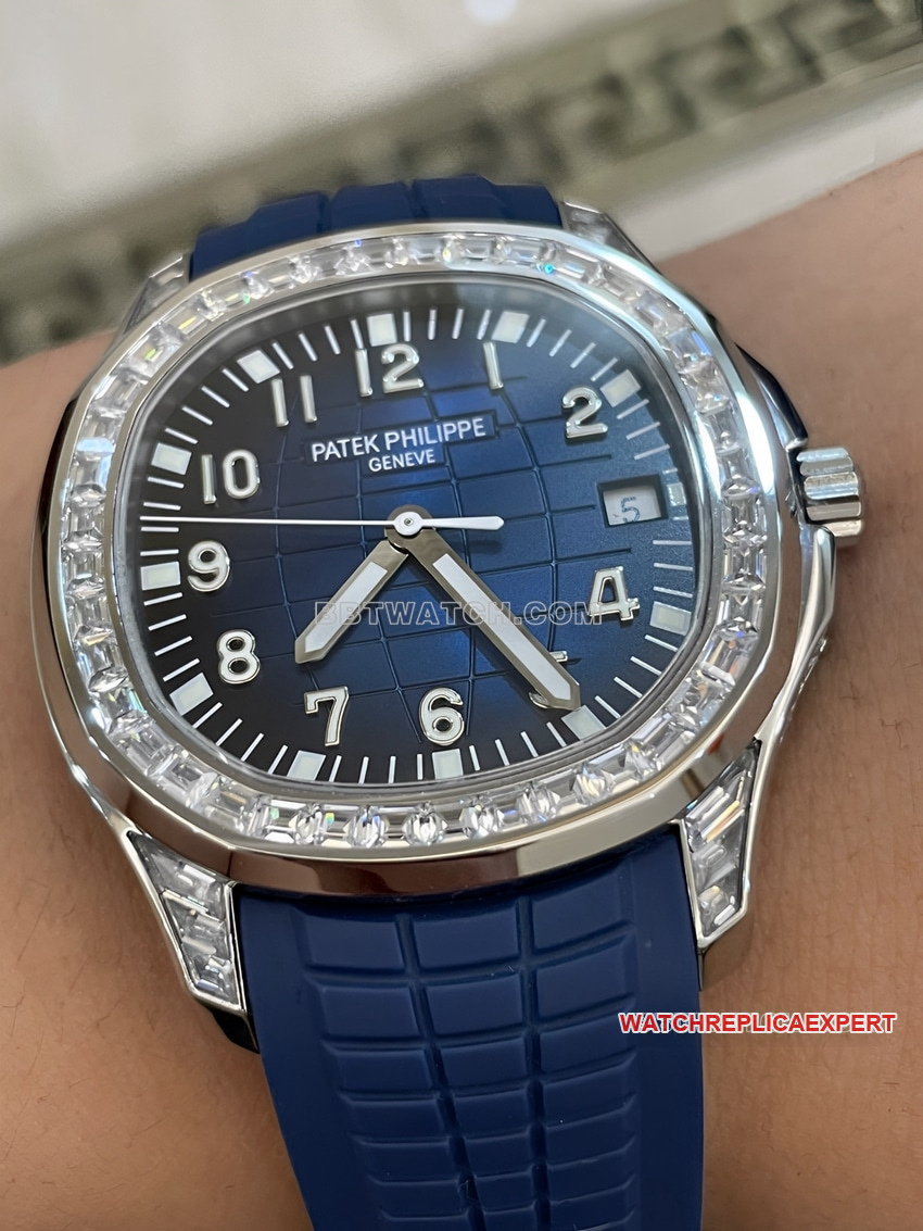Patek Philippetop-tier 1:1super clone grenade blue dial diamond rubber style front live photo