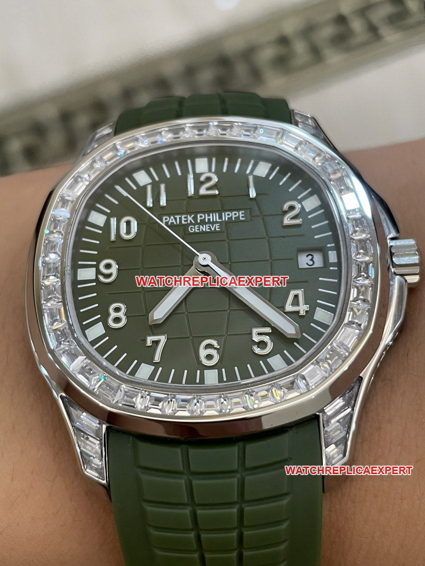Patek Philippetop-tier Collectgrenade green dial diamond rubber model front live photo