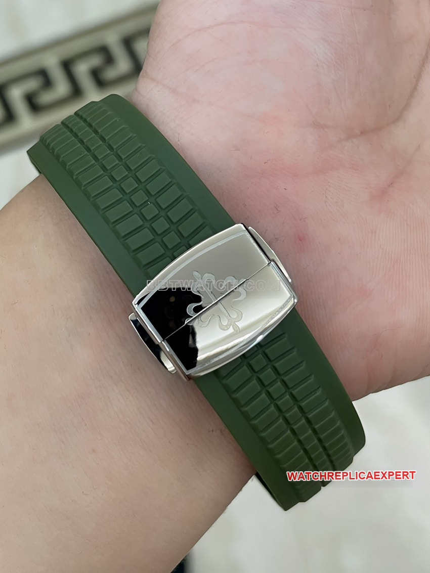 Patek Philippetop-tier Collectgrenade green dial diamond rubber model braceletlive photos