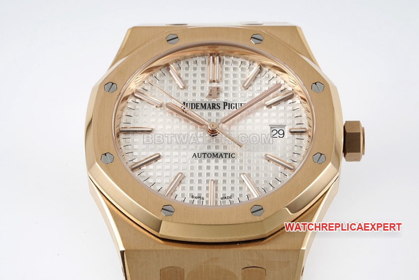 ZF FactoryAudemars PiguetRoyal Oaktop-tier 1:1super clone silver white dialrose gold15400ORfront live photo