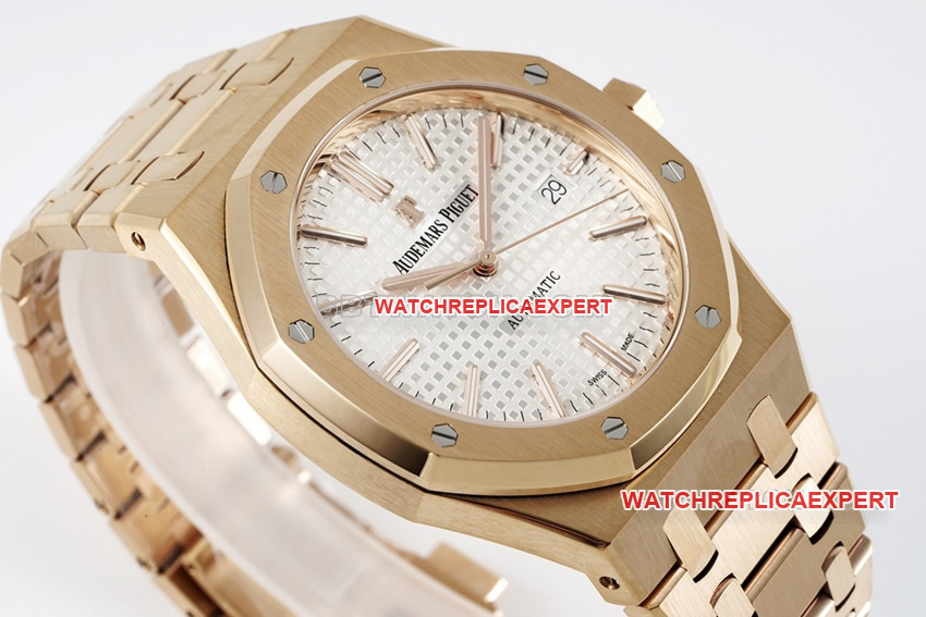ZF FactoryAudemars PiguetRoyal Oaktop-tier 1:1super clone silver white dialrose gold15400ORside live photo