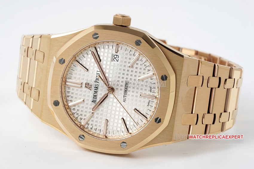 ZF FactoryAudemars PiguetRoyal Oaktop-tier 1:1super clone silver white dialrose gold15400ORside live photo