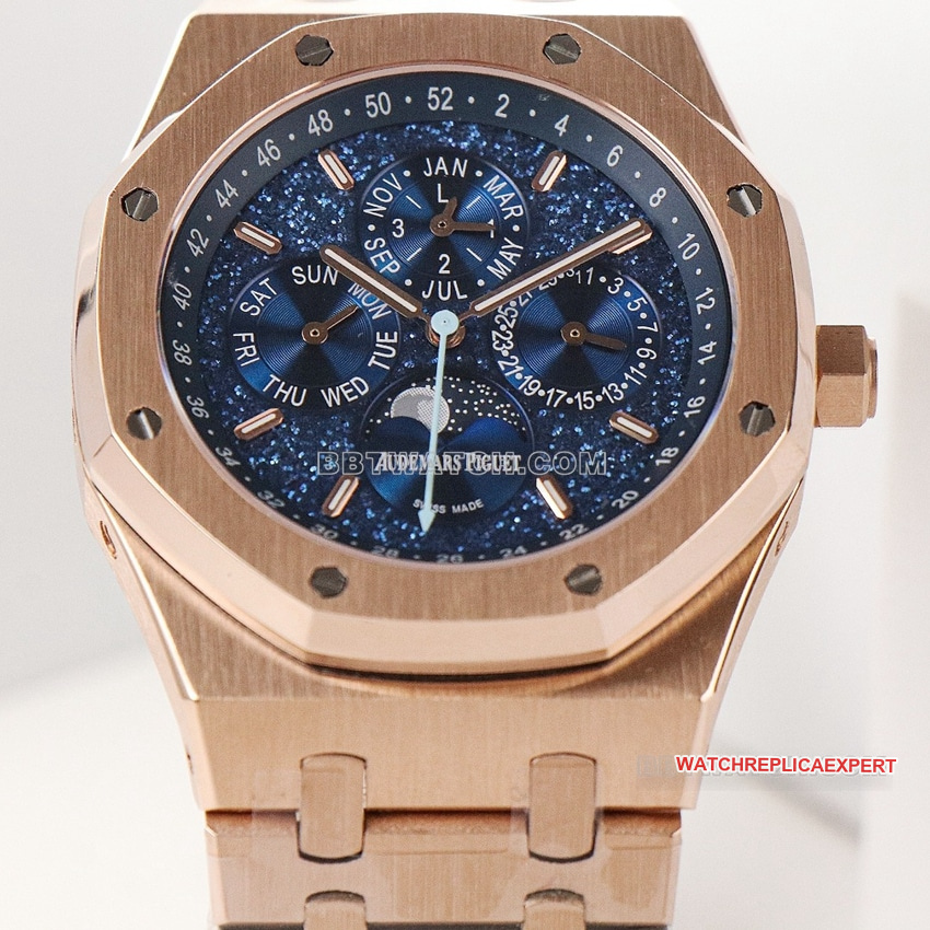 Audemars PiguetRoyal Oak1:1top-tier replicablue dialrose gold26574ORfront live photo