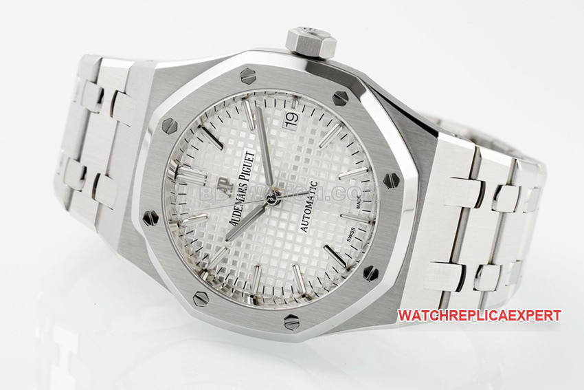ZFAudemars PiguetRoyal Oak1:1super clonesilver dial15450STfront live photo