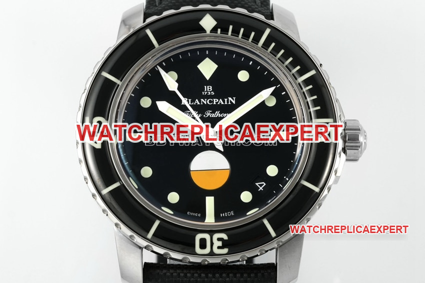ZF FactoryBlancpain fifty fathoms super cloneblack dial humidity indicator 5008-1130-B52Afront live photo