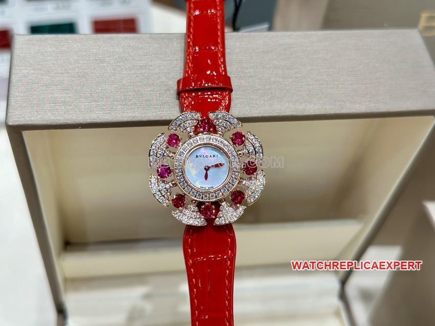 Bvlgari Top Replica DIVAS’ DREAM White Mother-of-Pearl Dial Red Quartz Watch 103754