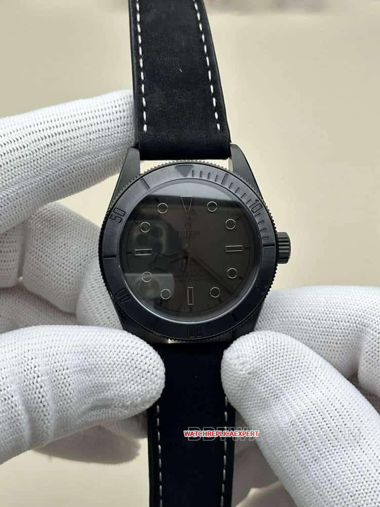 GR Tudor Beyoncé Bay 1:1 Top Replica Black Plate Mechanical Belt Model 2019 Only Watch