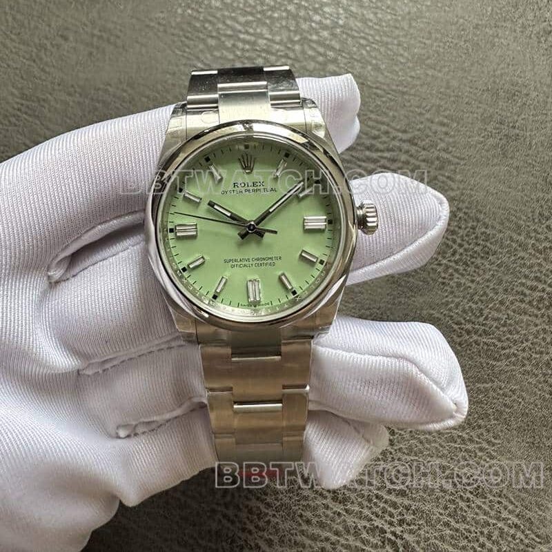 VS Rolex Oyster Perpetual 134300 Factory Top 1:1 Fine Green Dial Mechanical Watch