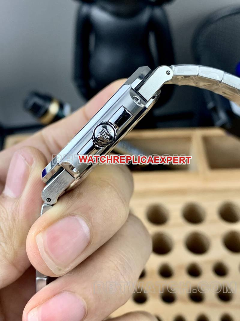 Montre réplique 1:1 Patek Philippe PPF Factory Cubitus cadran vert 45MM bracelet en acier modèle 5821 photo réelle de côté