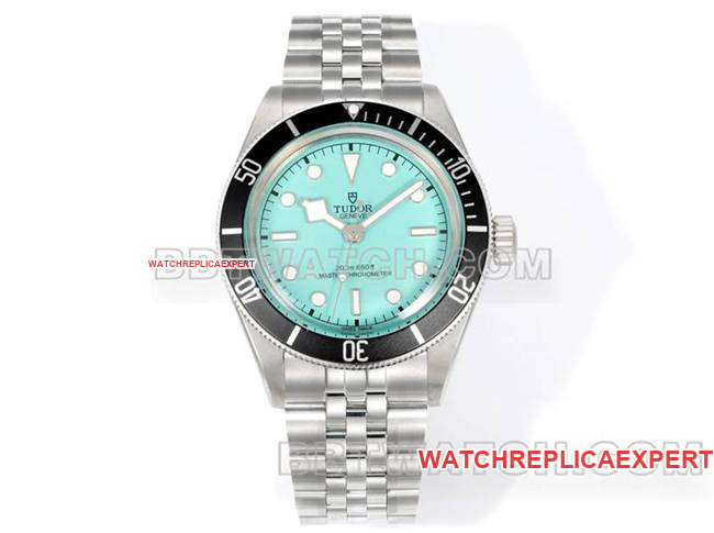 1:1 Réplique de Montre 3T Factory Black Bay Cadran Bleu Glacé 41mm Tudor Acier Inoxydable Bracelet Mécanique