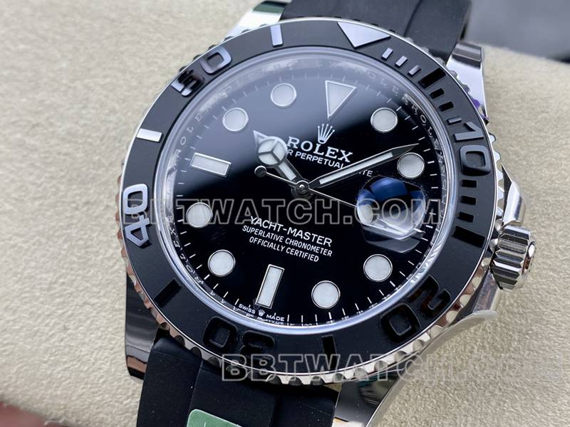 Montre Rolex Yacht-Master 42mm ARF Réplique 1:1 avec Cadran Noir d'Usine et Bracelet en Caoutchouc Mécanique