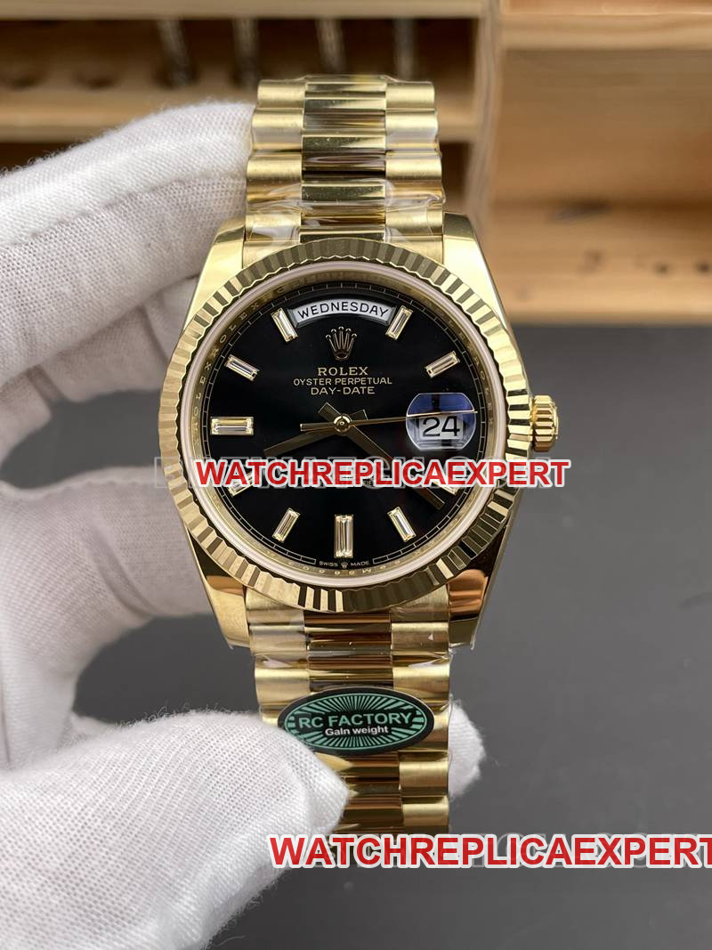 Montre Replica Optimale RC Factory Calendrier Hebdomadaire 40mm Cadran Noir 3255 Mouvement Mécanique Bracelet Acier Doré Modèle Rolex