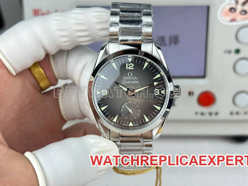 Super Clone 38 mm Omega Seamaster Placa gris Segundero pequeño Modelo con correa de acero mecánica