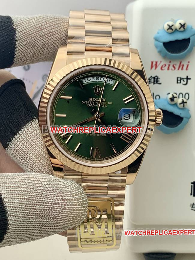 1:1 Replica Rolex Rose Gold PPM Factory Day-Date Mechanical Green Dial Roman Numerals