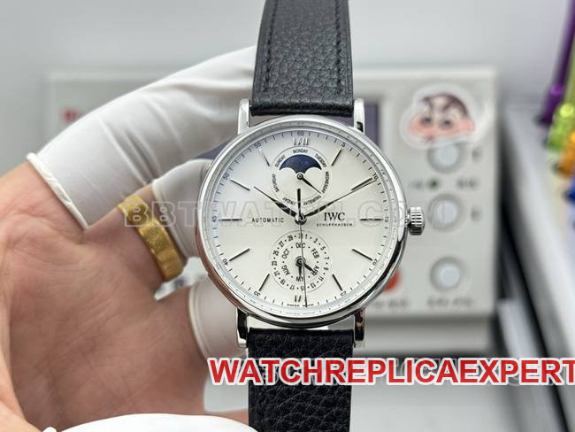 Best Replica Watches Portofino GR Factory Vanguard Black Belt White Plate Model