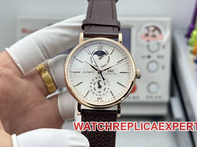 Best Replica Watches Portofino GR Factory Universal Rose Gold White Dial Brown Strap Model