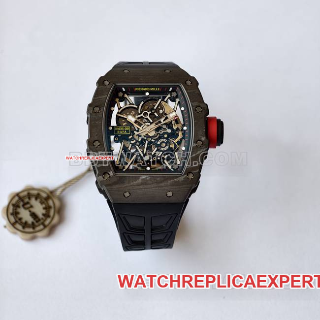 Nachbildung des Richard Mille RM35-02 der UMI-Fabrik: Erweiterte Analyse der NTPT-Kohlenstofffaser und der mechanischen Beherrschung