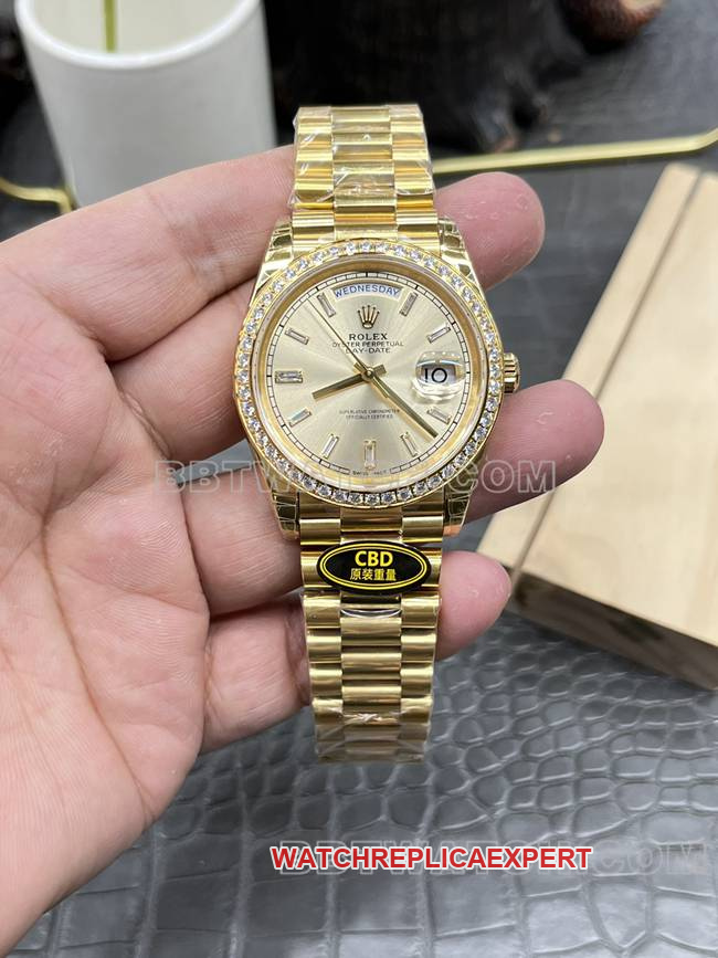 Réplica Rolex Day-Date CBD Factory con esfera dorada, bisel de diamantes y movimiento mecánico 3255