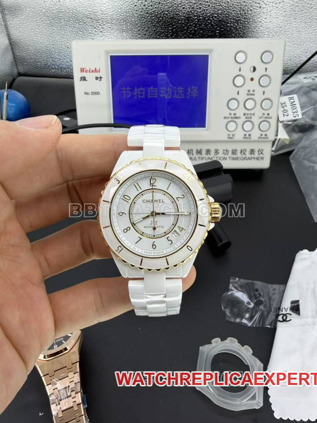Réplica 1:1 de reloj mecánico Chanel BV Factory de 38 mm con esfera blanca y elegante diseño de dos tonos
