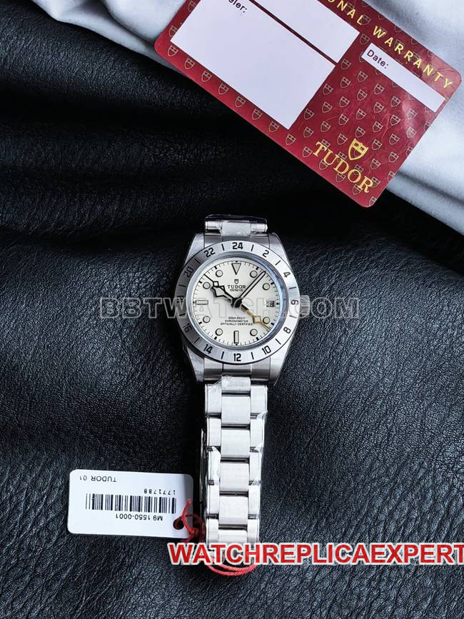 Black Bay 3CF Factory Best CollectWatch Tudor White Dial Steel Bracelet 39mm x 12.8mm 24-hour Fixed-Scale Aluminum Bezel 8mm