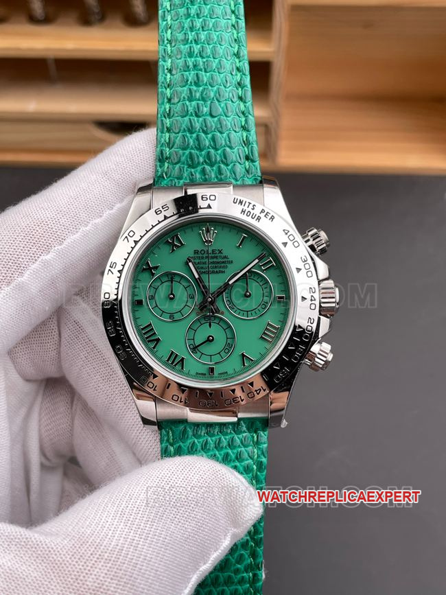 Rolex Original Factory CollectWatch PPM Factory Daytona Rolex with Green Mother-of-Pearl Dial, 4130 Mechanical Movement and Black Ceramic Scale Ring