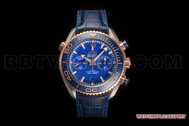 N1 Factory Omega Seamaster 600m Reloj réplica 1:1 con esfera azul, detalles en oro rosa, cerámica importada y letras en gris plateado