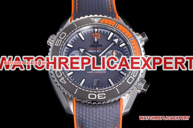 Réplica premium de Omega Seamaster N1 Factory 600M con esfera de cerámica bañada en platino y correa de caucho gris plateado
